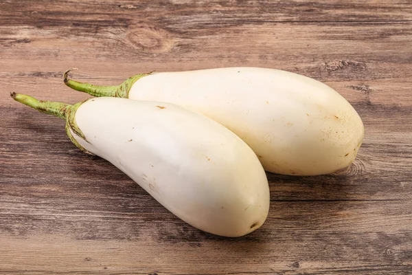 Rijpe Smakelijke Witte Biologische Aubergine Aubergine — Stockfoto