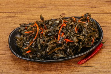 Havuçlu ve susamlı yosun kabağı.