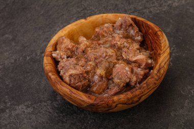 Kavanozda baharatlı geyik güveci