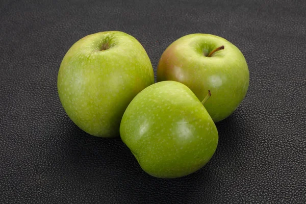 Zelené Zralé Sladké Šťavnaté Jablko — Stock fotografie