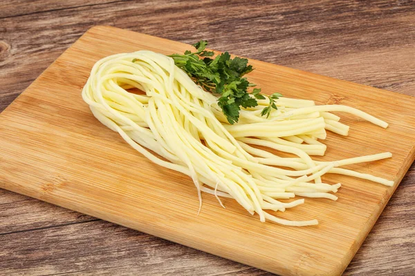 Chechil Spaghetti Kaas Snack Aan Boord — Stockfoto