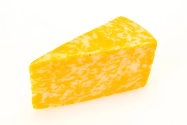 Mramorový Sýr Trojúhelník Přes Dřevěné Pozadí — Stock fotografie