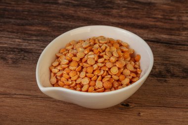 Kavanozda pişirmek için kuru bezelye