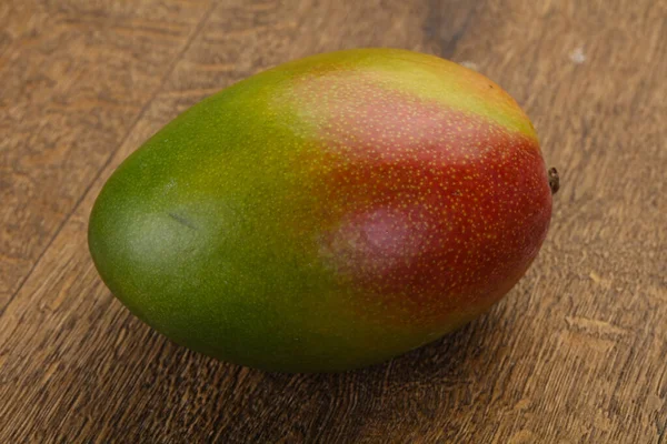 Dolce Mango Gustoso Sfondo Legno — Foto Stock