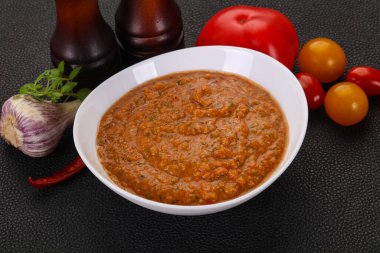 Meşhur İspanyol soğuk domates çorbası.