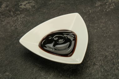 Asya mutfağı. Kasede geleneksel istiridye sosu.