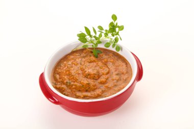 Meşhur İspanyol soğuk domates çorbası.