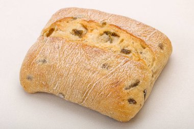 İtalyan ciabatta ekmeği ve zeytinyağı.