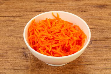 Baharatlı Kore havucu kasede