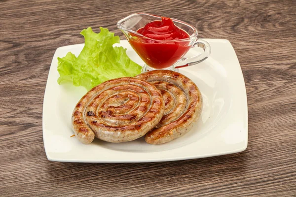 Gegrilltes Rundes Schweinefleisch Leckere Würstchen Mit Sauce — Stockfoto