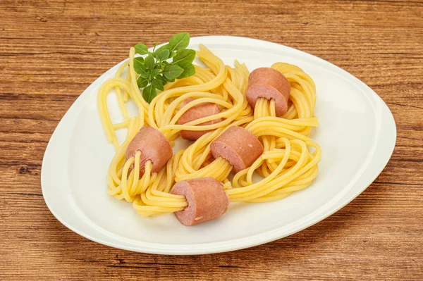 Kids Pasta Spaghetti Sausages Basil — Stock Photo, Image