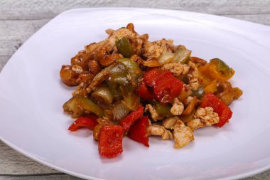 Asya mutfağı - Sebzeli kızarmış domuz eti