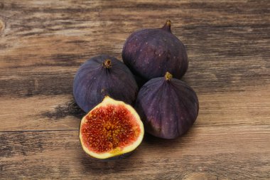 Taze taze taze incir meyvesi.