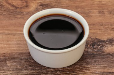 Asya mutfağı. Kasede soya sosu.