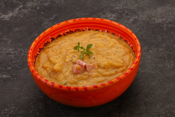 Sopa Crema Guisantes Con Costillas Cerdo Ahumadas — Foto de Stock