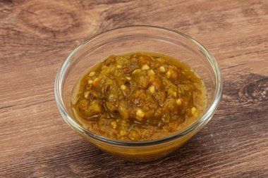 Kasede biberli yeşil baharatlı sos.