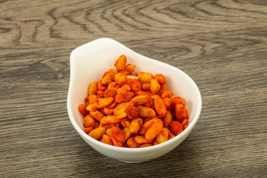 Baharatlı çerez kasede.