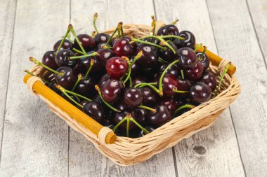 Olgun tatlı, taze kiraz meyvesi