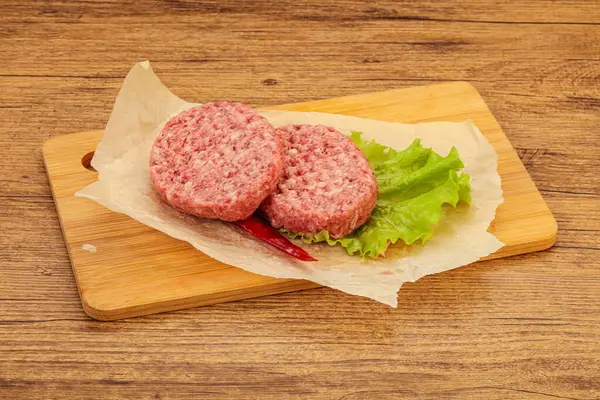 Roh Rindfleischschnitzel Für Burger — Stockfoto