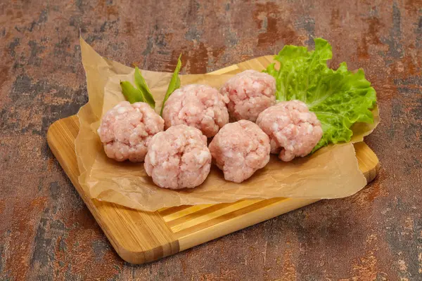 Hausgemachte Hackfleischbällchen Aus Rohem Schweinefleisch Bereit Zum Kochen — Stockfoto