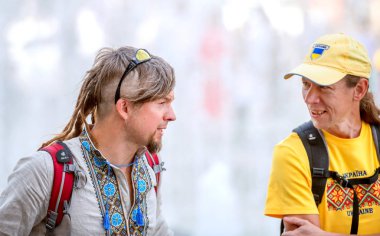 İnsanlar kutlamak Vyshyvanka gün, Kharkiv, Ukrayna