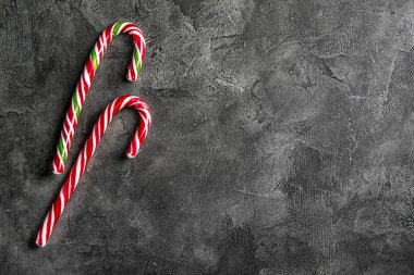 Şeker kamışı metin için yer ile gri arka plan üzerinde