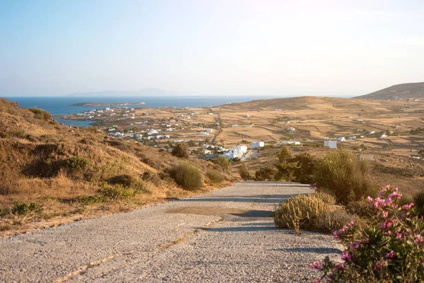 Dorf paros griechische Berge — Stockfoto