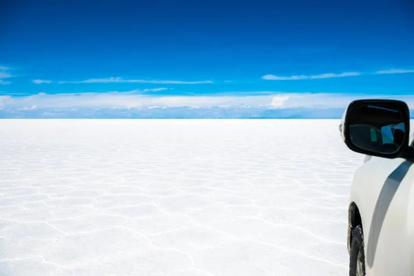 볼리비아에 Salar는 드 Uyuni의 선샤인 풍경 — 스톡 사진
