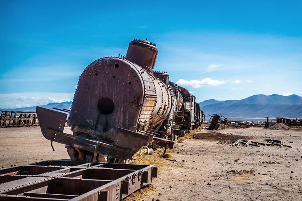 Cementerio de trenes abandonados, Uyuni, Bolivia — Foto de Stock