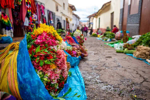 Mercado de flores callejeras en Perú — Foto de Stock