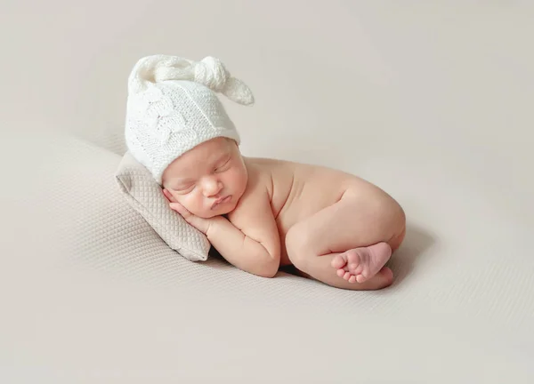 Little baby sleeping on pillow — Stock Photo, Image