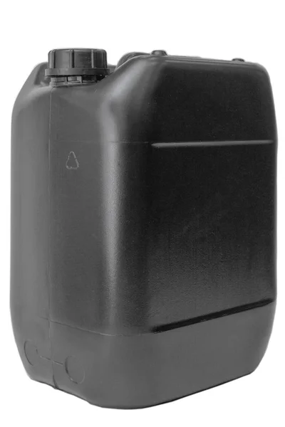 Пластиковый контейнер для моторного масла изолированы на белом фоне, черный бутылка канистра. С местом для текста или этикетки — стоковое фото