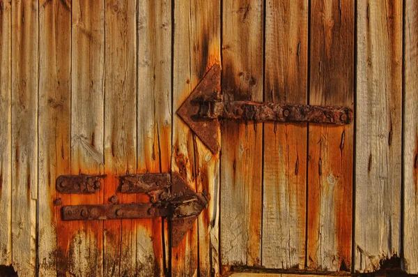 Крупный План Старых Ворот Железными Ржавыми Деталями — стоковое фото