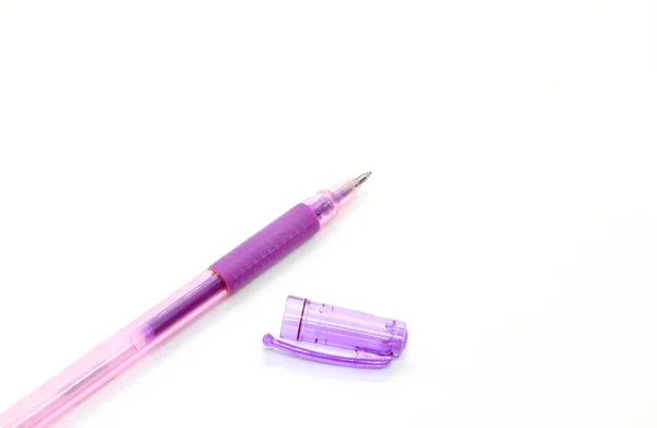 Stylo Gel Lilas Avec Capuchon Isolé Sur Fond Blanc — Photo