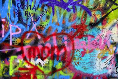 Parlak renkli John Lennon'ın duvar grafiti PR ile detay