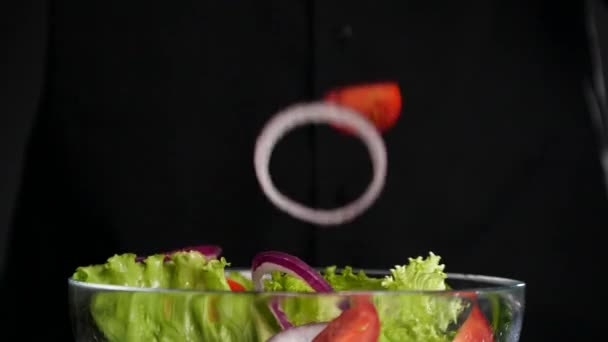 Faire une salade . — Video