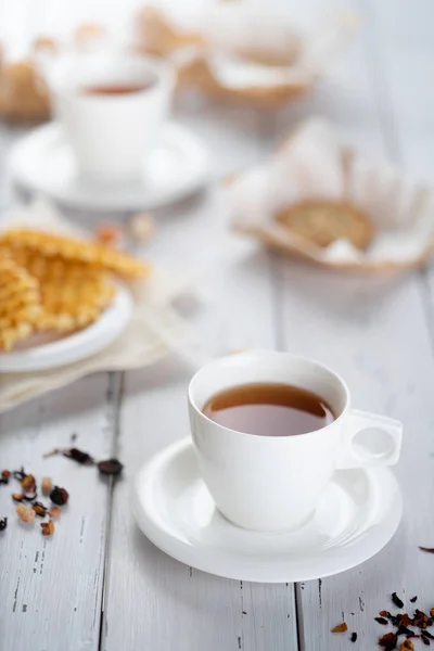 Taza de té en la mesa — Foto de Stock