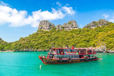 Samui, Tayland - 29 Mart 2018: Mu Ko Ang Thong Milli Parkı, Tayland bir yaz günü