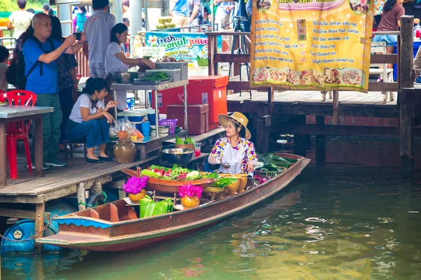 Bangkok Tailandia Marzo 2018 Mercado Flotante Tailandia Día Verano — Foto de Stock