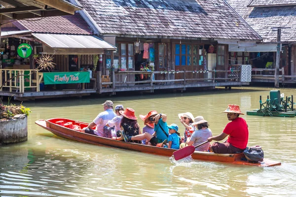 Pattaya Tailandia Marzo 2018 Mercado Flotante Pattaya Tailandia Día Verano — Foto de Stock