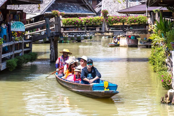 Pattaya Thaïlande Mars 2018 Marché Flottant Pattaya Thaïlande Dans Une — Photo