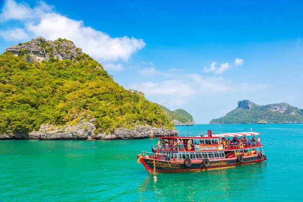 Samui, Tayland - 29 Mart 2018: Mu Ko Ang Thong Milli Parkı, Tayland bir yaz günü