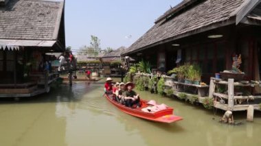 Pattaya, Tayland - 11 Mart 2018: Pattaya, Tayland bir yaz günü, Suüstü pazarı