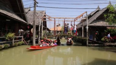 Pattaya, Tayland - 11 Mart 2018: Pattaya, Tayland bir yaz günü, Suüstü pazarı