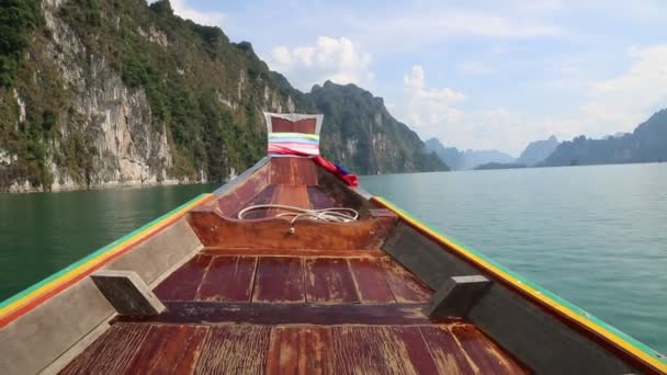 Houten Thaise Traditionele Lange Staart Boot Cheow Lan Lake Ratchaprapha — Stockvideo