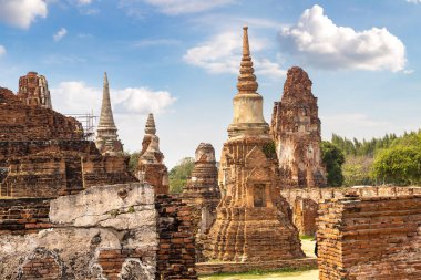 Ayutthaya Historical Park Ayutthaya, Tayland bir yaz günü içinde