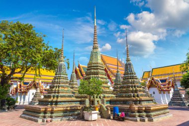 Wat Pho tapınakta bir yaz günü Bangkok