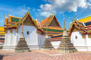 Wat Pho tapınakta bir yaz günü Bangkok