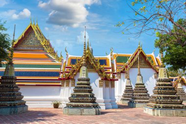 Wat Pho tapınakta bir yaz günü Bangkok