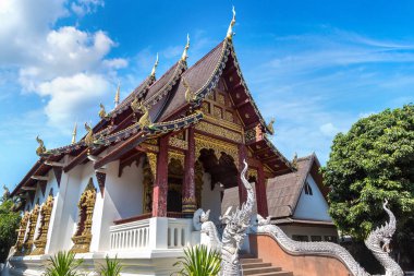 Wat Chang Taem - Chiang Mai, Tayland bir yaz günü tapınakta Budistler